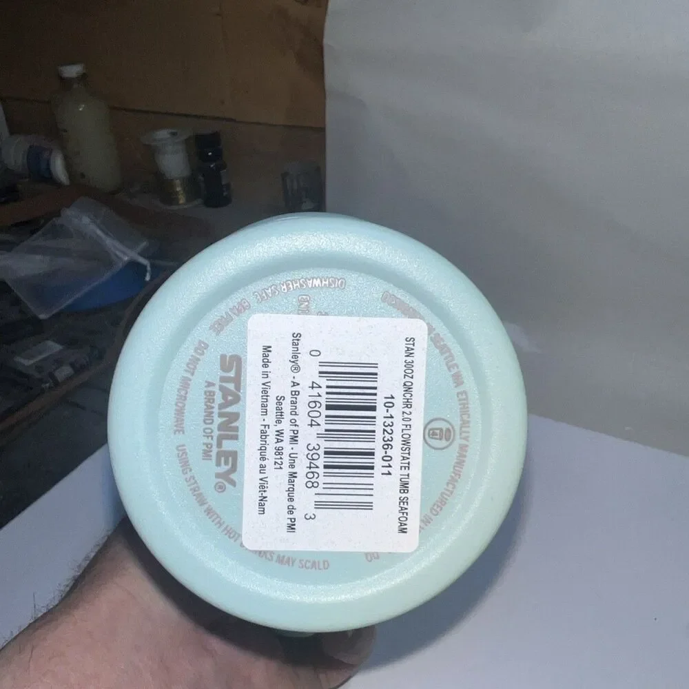 Stanley 30 oz. The Flowstate Quencher H2.0 Tumbler Seafoam Green **BRAND NEW - Picture 3 of 5